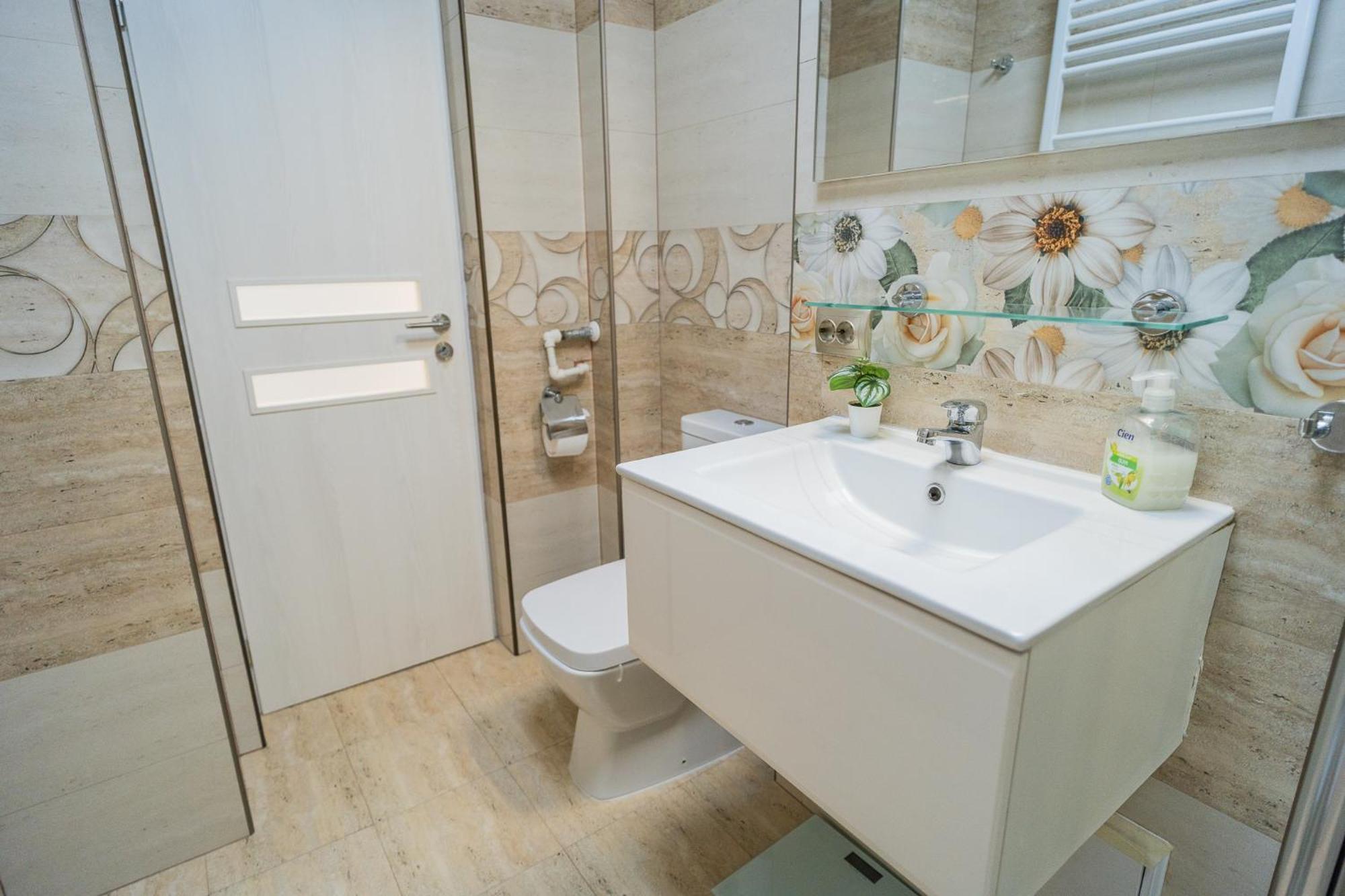Apartmán Luxury 2Br On Decebal Avenue Bukurešť Exteriér fotografie