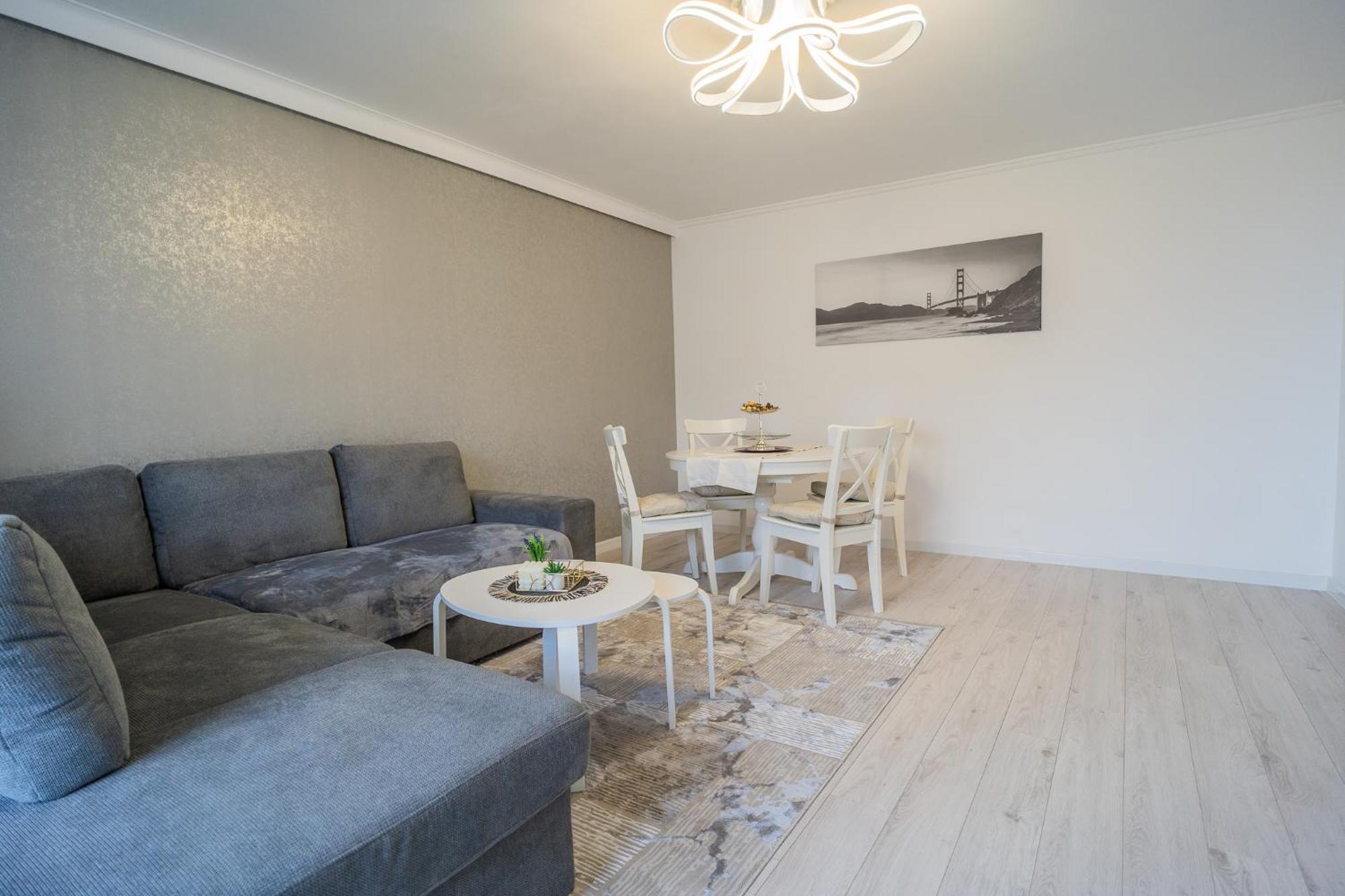 Apartmán Luxury 2Br On Decebal Avenue Bukurešť Exteriér fotografie