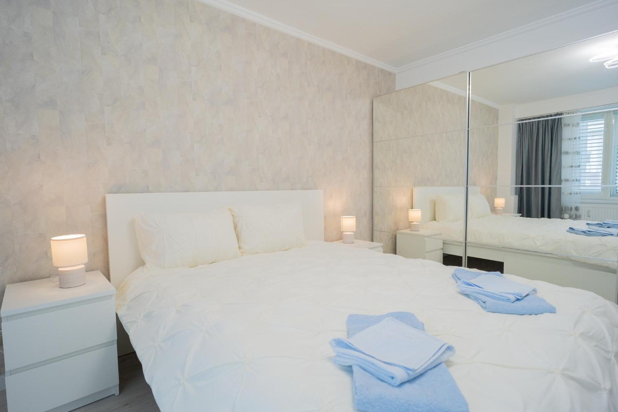 Apartmán Luxury 2Br On Decebal Avenue Bukurešť Exteriér fotografie